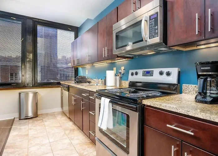 Apartment Cozy Chic Downtown 7th Floor Views Fast Wifi 24-7 Gym Lounge Roku Pittsburgh